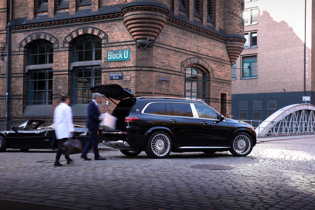 Mercedes Maybach GLS Chauffeur Hamburg Fahrservice